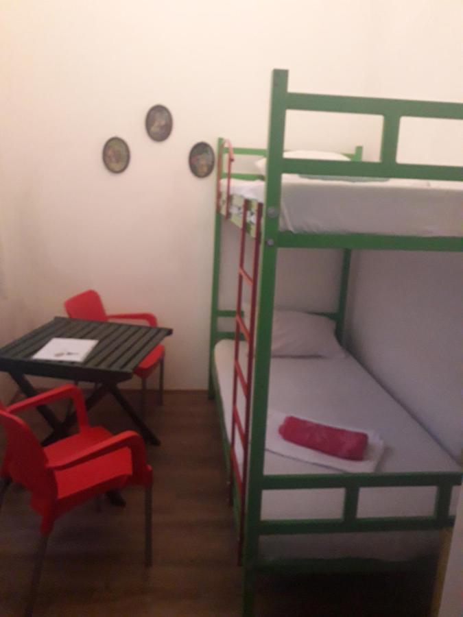 Hostel Cosmo Belgrad Exterior foto