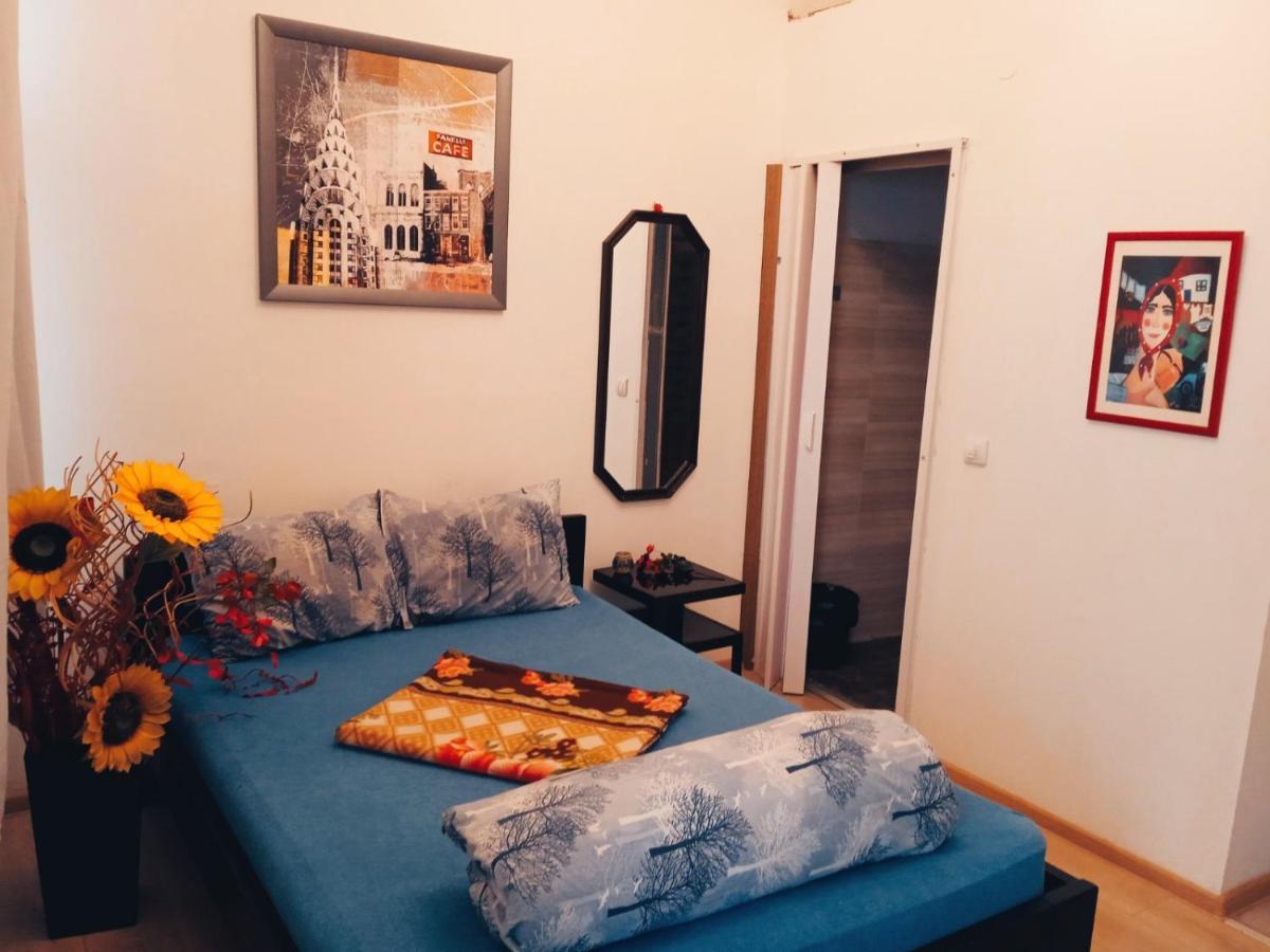 Hostel Cosmo Belgrad Exterior foto